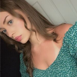 Meet your Posher, Ariana